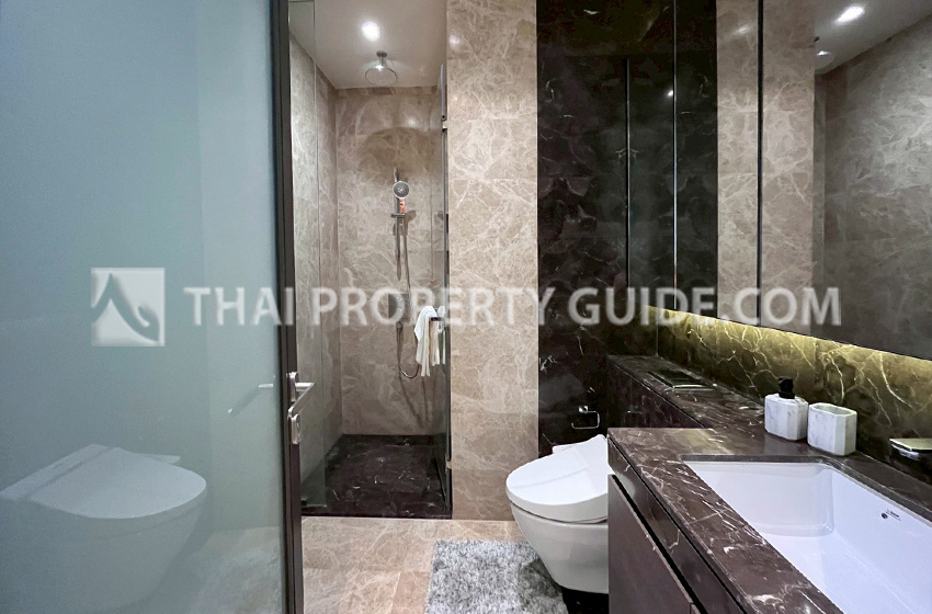 Condominium in Ploenchit 